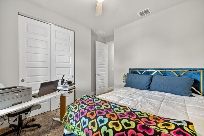 Building Photo - New Fully Furnished 4 bed, 2 bath home in newest Port St Lucie Subdivision