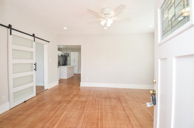 Building Photo - 4333 Harby St