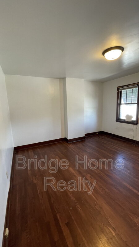 Building Photo - 7442 Irvine St
