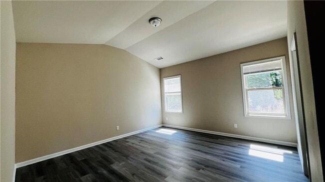 Building Photo - 3124 Hawthorne Path