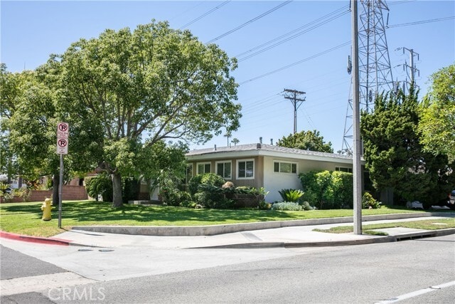 Building Photo - 1203 Laster Ave