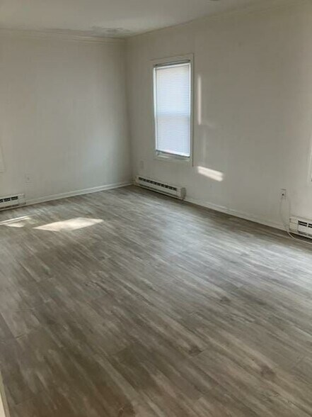 Building Photo - 841 Whalley Ave