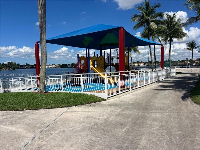 Building Photo - 10700 NW 66th St