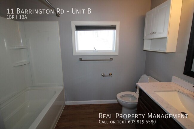 Building Photo - Spacious Waterfront 1 Bedroom on North Riv...