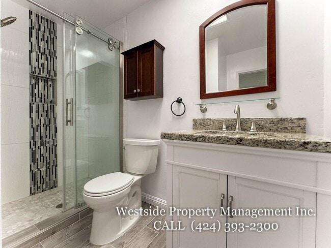 Building Photo - 1827 S Barrington Ave