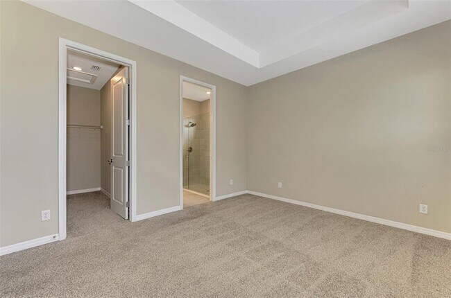 Building Photo - 6310 Grandview Hill Ct
