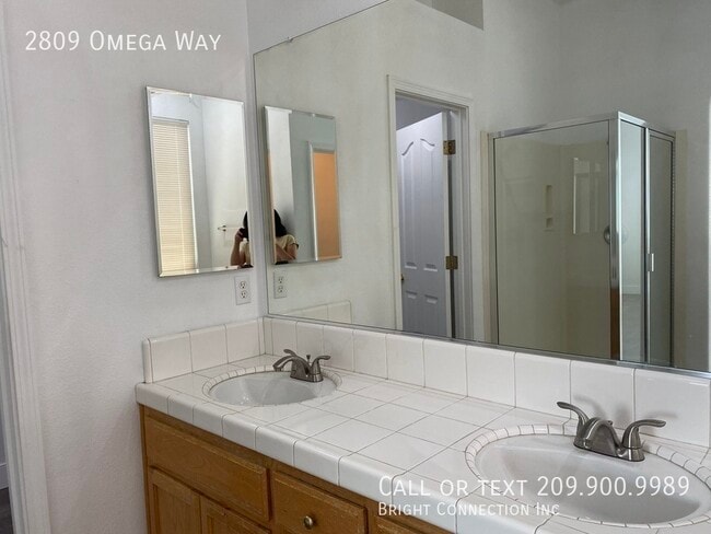 Building Photo - 2809 Omega Way