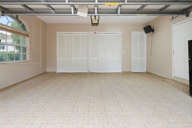 Building Photo - 4011 194th Trl