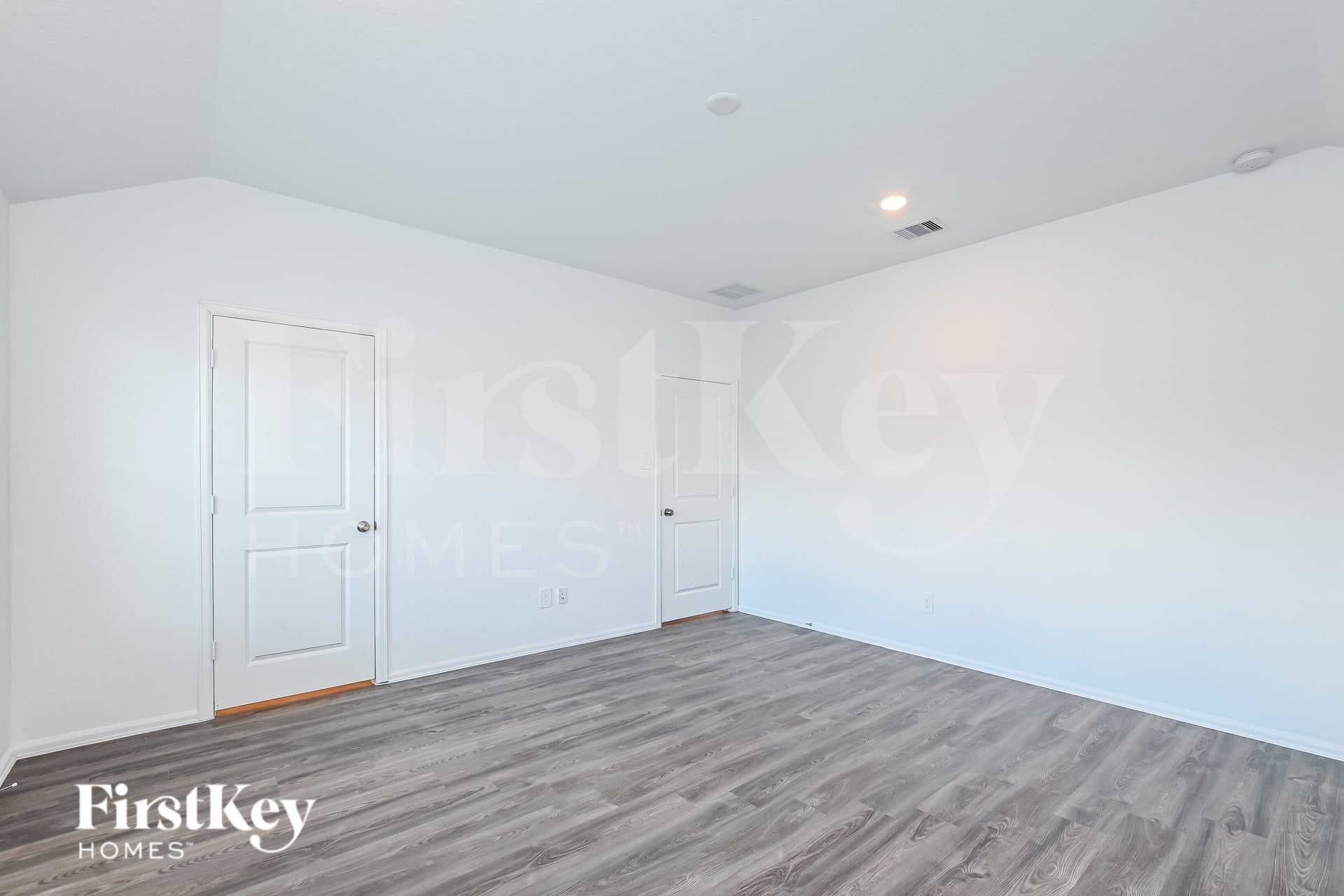 Building Photo - 18442 Summit Ranch Dr