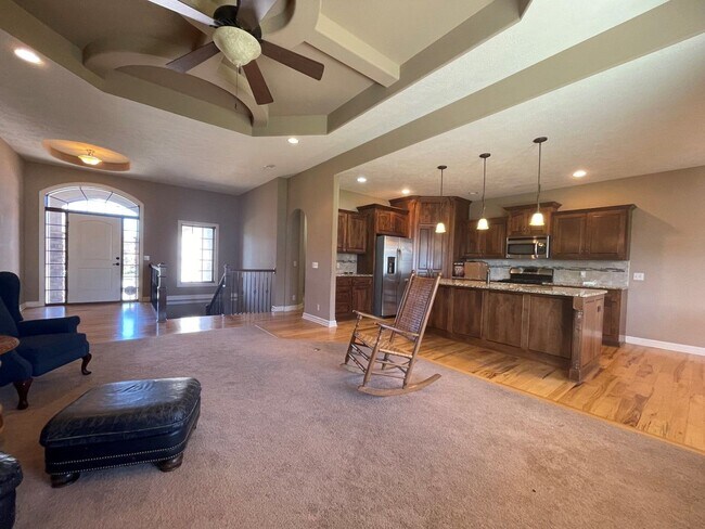 Building Photo - Home for rent in Springfield!