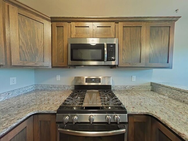 Building Photo - 2930 Warbler Way