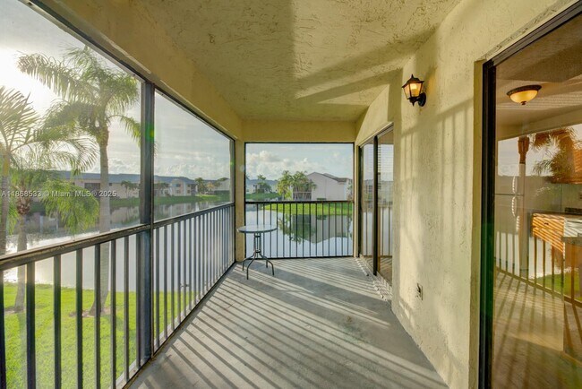 Building Photo - 950 Constitution Dr