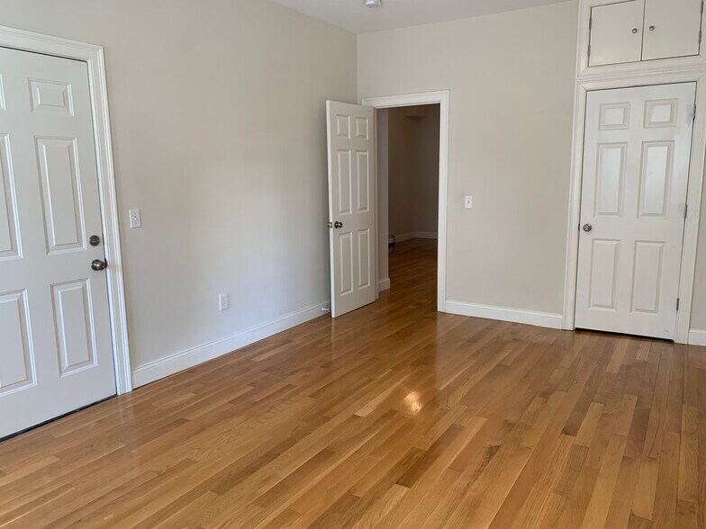 Building Photo - 45 Union St