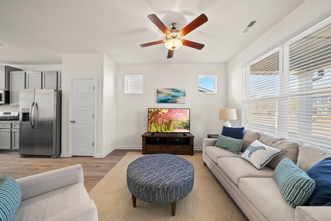 Building Photo - BRAND NEW 3 Bed 2.5 bathroom townhomes in Wake Forest!