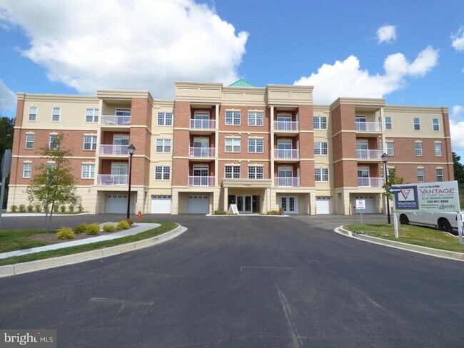Building Photo - 10530 Resort Road