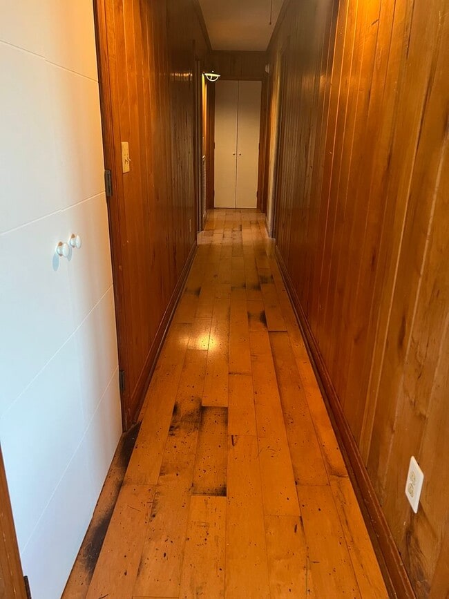 Building Photo - AVAILABLE NOW – Peaceful 3 Bedroom Home on...