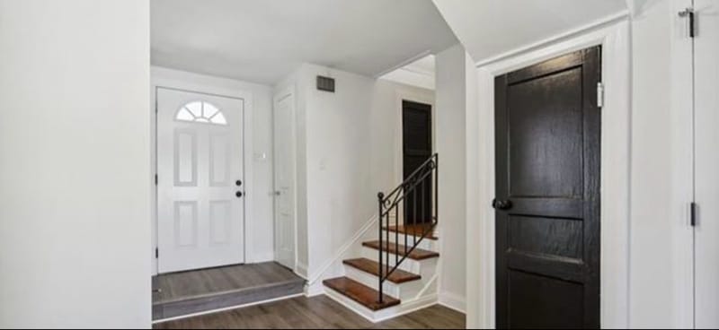 Building Photo - 2412 Jackson Blvd