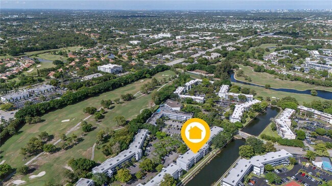 Building Photo - 8350 Sands Point Blvd