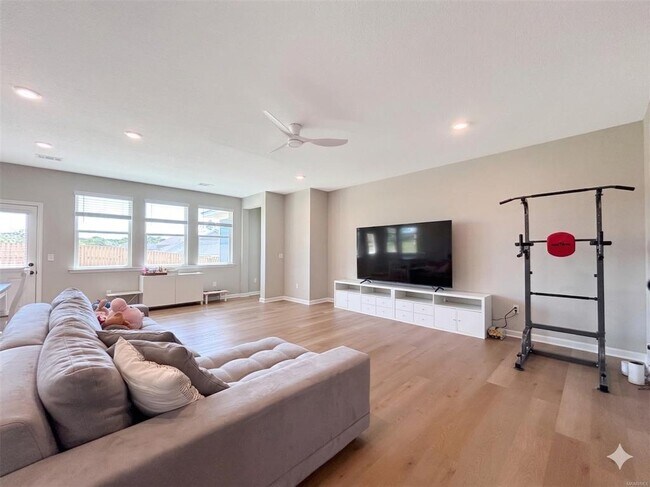 Building Photo - 154 Westover St