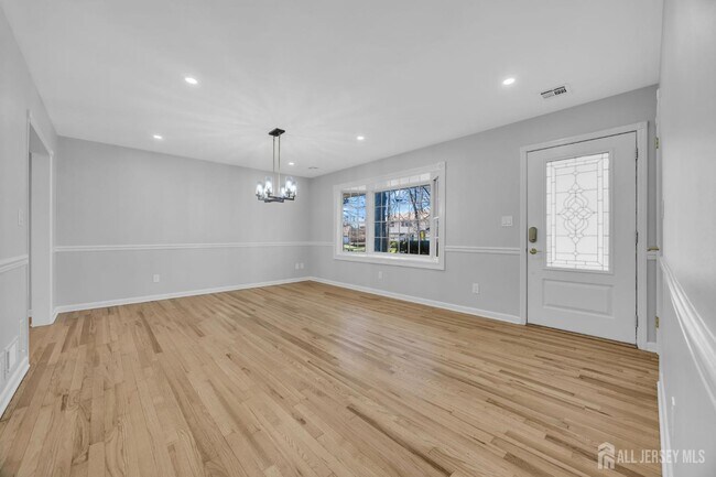 Building Photo - 1430 Kearney Dr