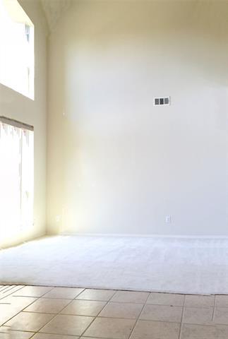 Building Photo - 9300 Hunter Chase Dr