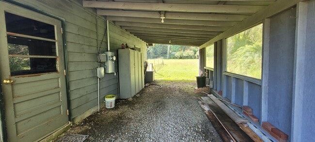 Building Photo - 203 Church Hollow Rd