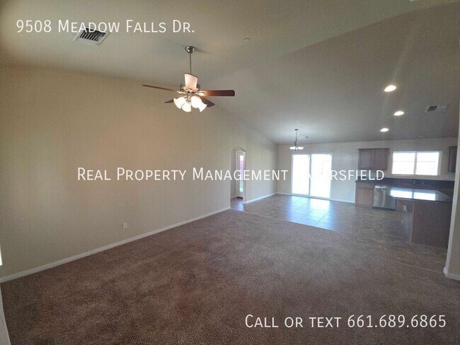 Building Photo - 9508 Meadow Falls Dr