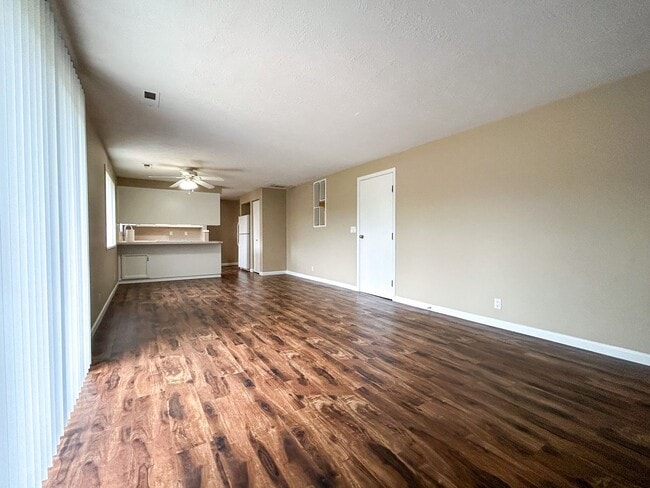 Building Photo - 4998 Arrowood Ct SE