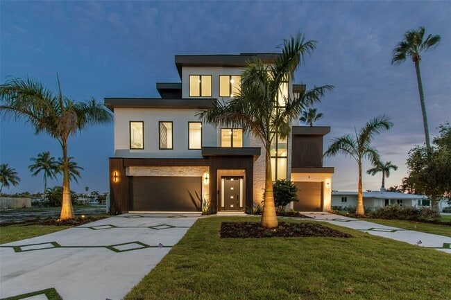 Building Photo - 3 Treasure Ln