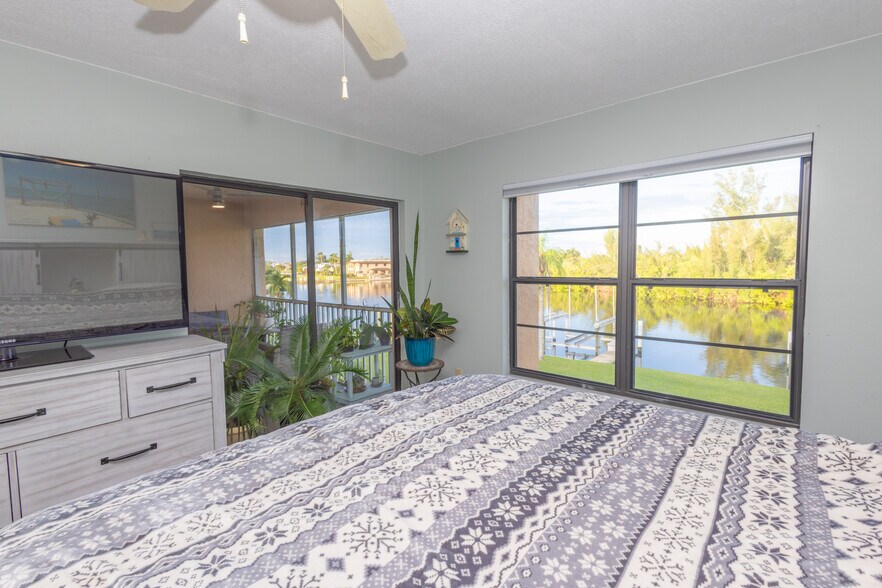 Building Photo - 1348 Rock Dove Ct