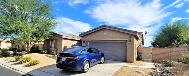 Building Photo - Open house Saturday October 18th at 12pm H...