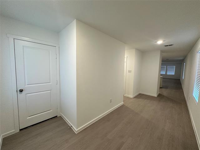 Building Photo - 6500 Longspur Ln