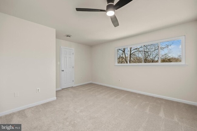 Building Photo - 2520 Linwood Ln