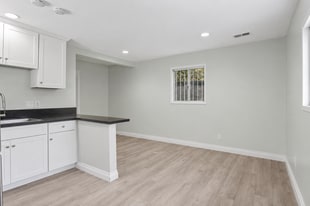 Building Photo - 2666 Marybeth Ave