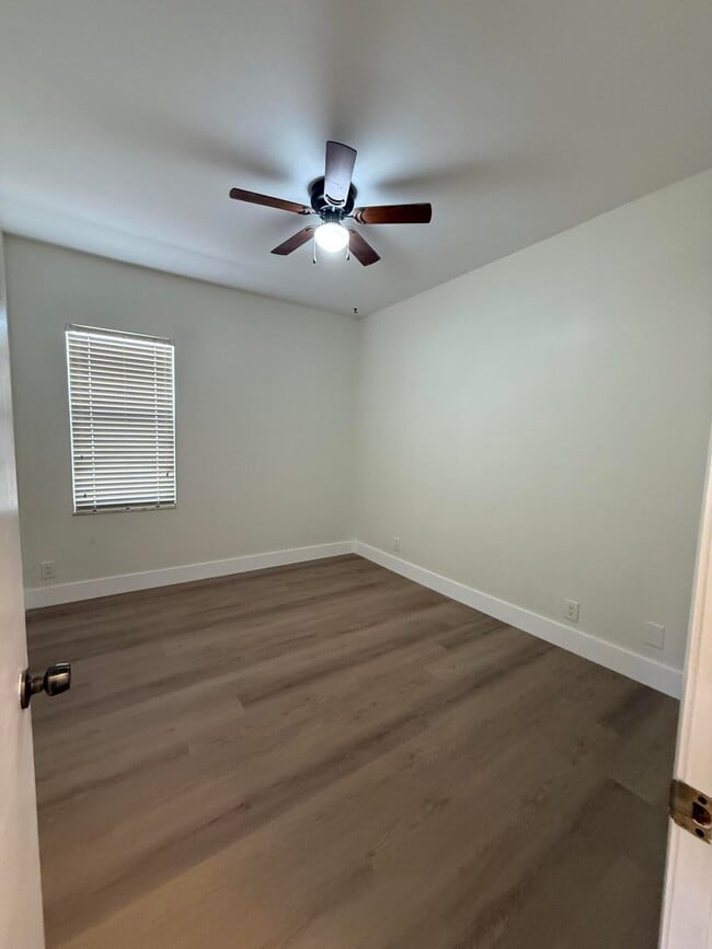 Building Photo - 509 Plymouth Rd