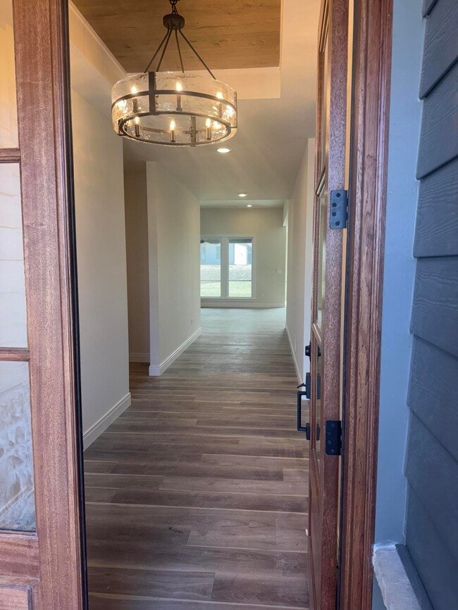 Building Photo - 5316 Buttercup Dr