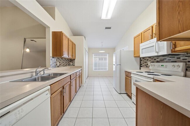 Building Photo - 30525 Lanesborough Cir