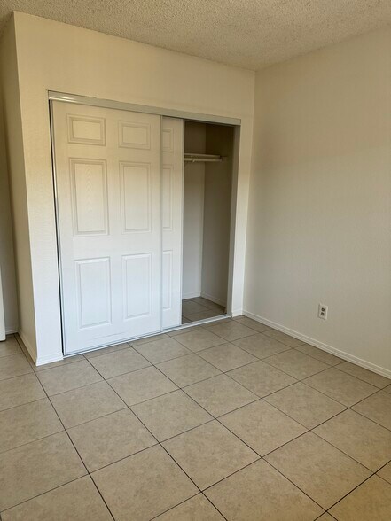 Building Photo - 11341 Tiara St