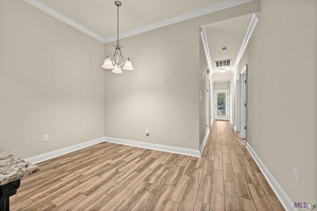 Building Photo - 7723 Ibiza Dr