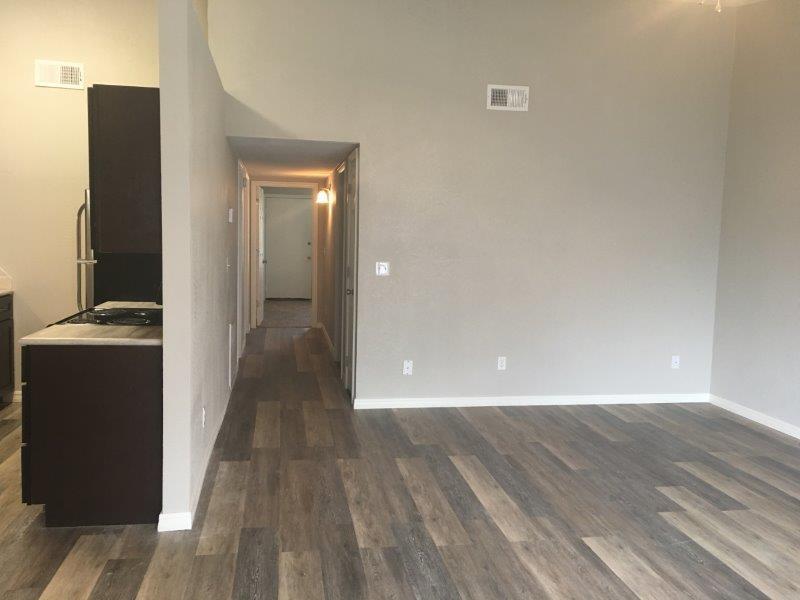 Building Photo - 828 Hardy Springs Cir