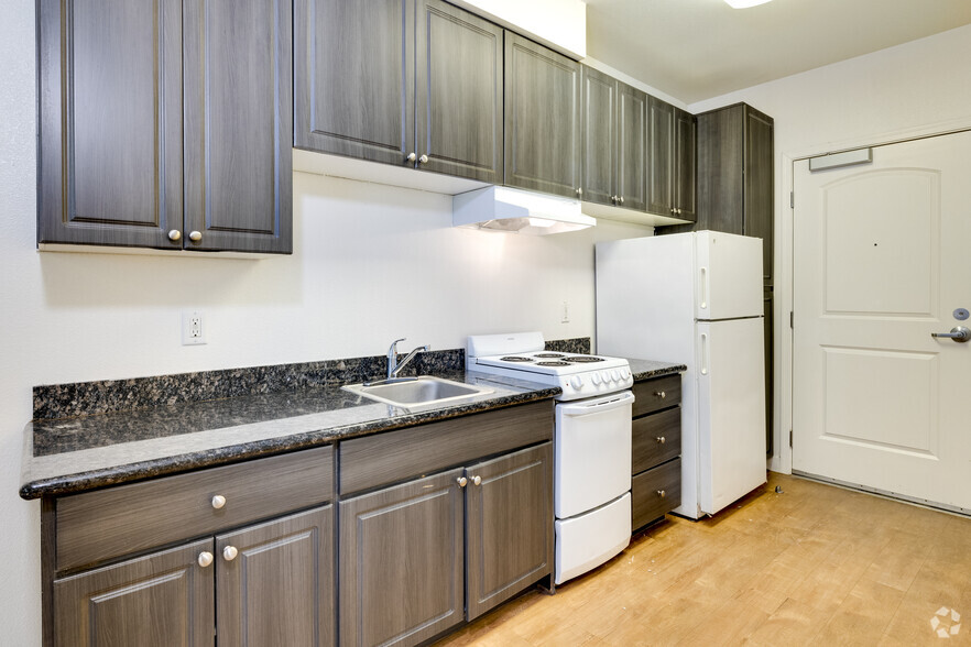 Studio - 450SF - Kitchen - Victory Place I-IV