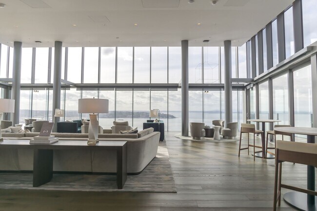Building Photo - 2bd/1ba Seattle Condo