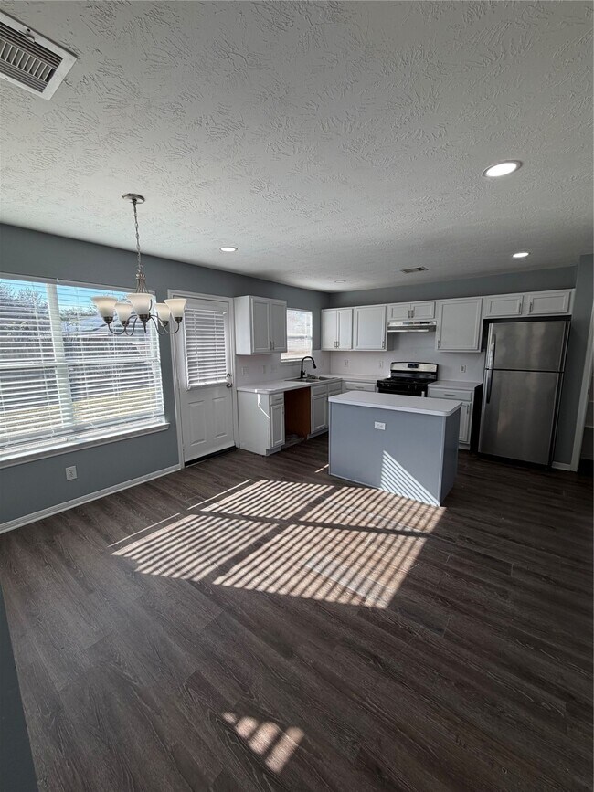 Building Photo - 4623 Mi Castillo Ct