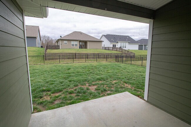 Building Photo - 7410 Oakley Dr