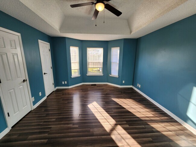 Building Photo - 4028 Challis Dr