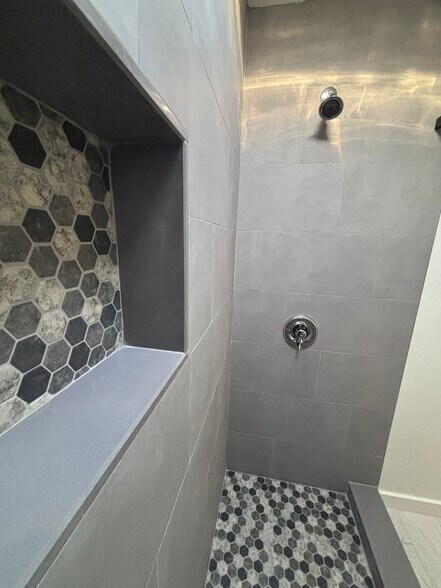 Building Photo - 7329 Mason Ave