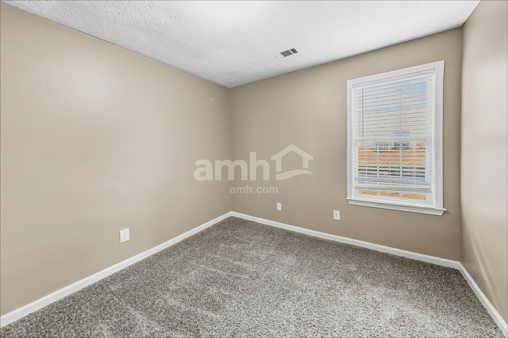 Building Photo - 451 Bellingham Dr