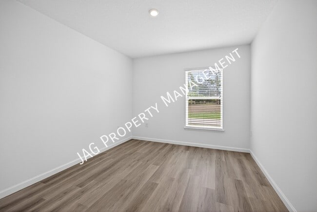 Building Photo - 728 Cornelia Ave SE