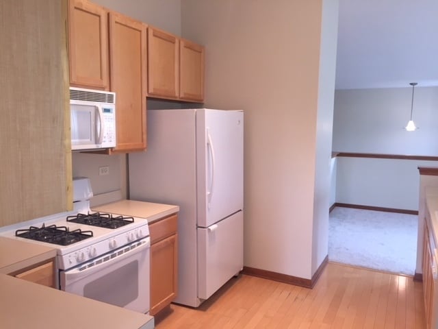Building Photo - 2545 Oneida Ln