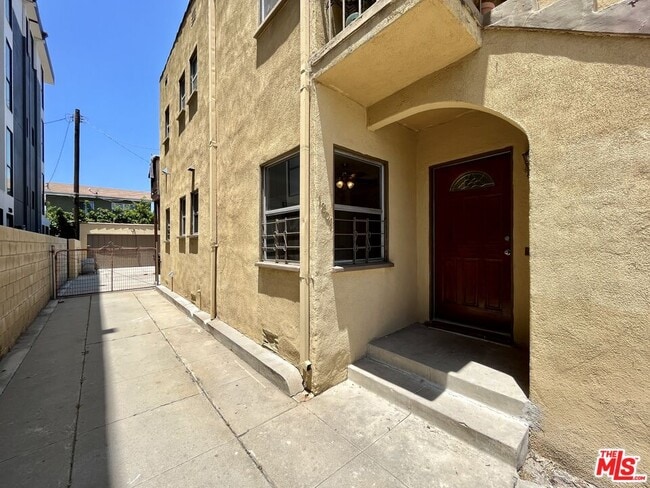 Building Photo - 1807 Redondo Blvd